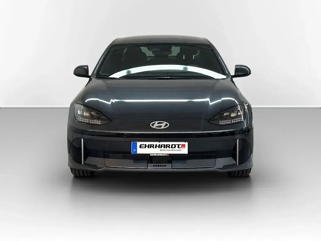 Gebraucht Hyundai Ioniq 6 Dynamiq 111 kW (151 PS) 2023 Grau Limousine