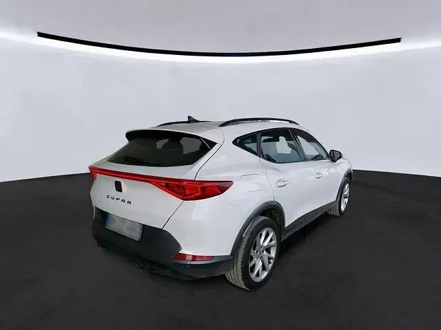 Używany Cupra Formentor Basis 150 KM (110 kW) 2024 Biały SUV