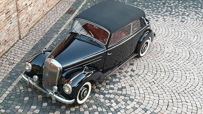 Schwarz Gebraucht 1953 Mercedes 220 Cabrio | 120.000 € - Bild 1/4