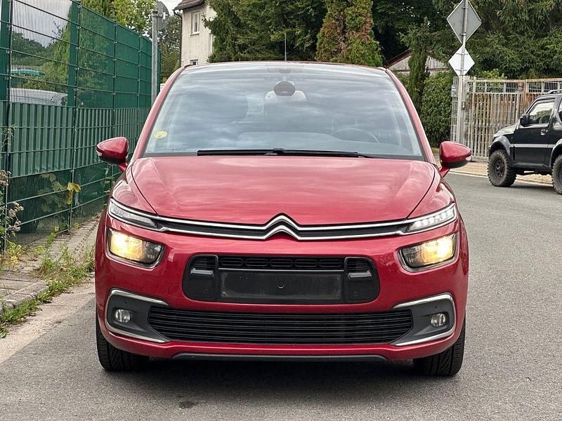 Rot Gebraucht 2016 Citroën C4 Picasso Van / Kleinbus | 6.999 € (Guter Preis) - Bild 1/4