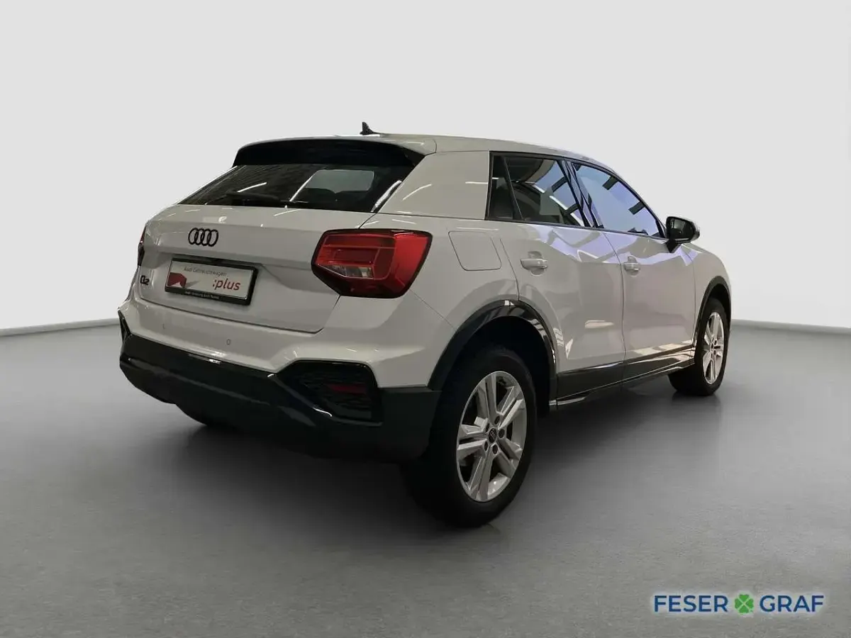 Gebraucht Audi Q2 Advanced Plus 150 PS (110 kW) 2024 Arkonaweiß SUV