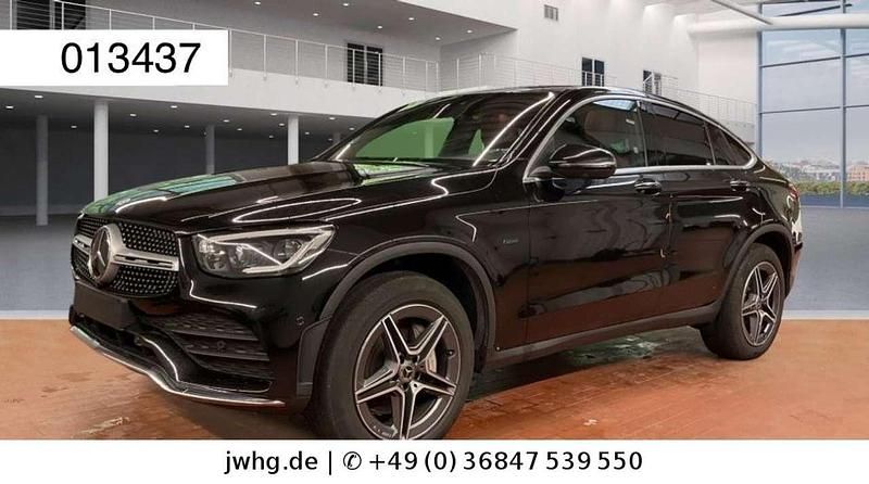 Obsidianschwarz Gebraucht 2020 Mercedes GLC300e AMG line Coupé | 41.450 € (Fairer Preis) - Bild 1/4