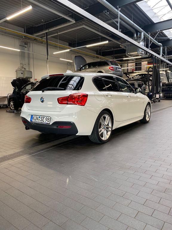 Gebraucht BMW 116 M Sport 109 PS (80 kW) 2015 Weiß Kleinwagen