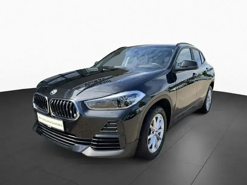 Gebraucht BMW X2 Advantage 136 PS (100 kW) 2023 Black sapphire (schwarz) SUV
