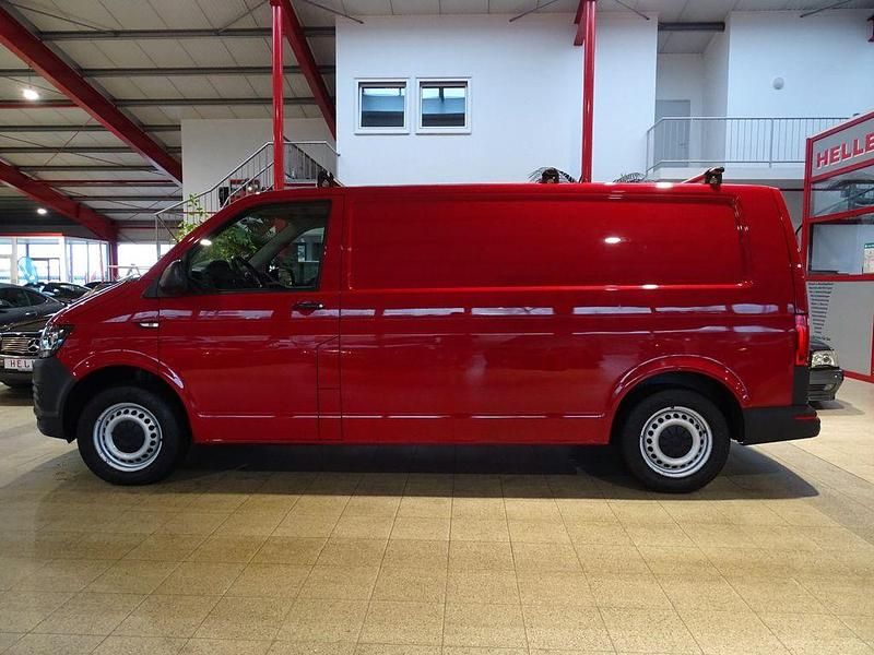 Gebraucht VW Transporter 150 PS (110 kW) 2019 Salsa rot Van