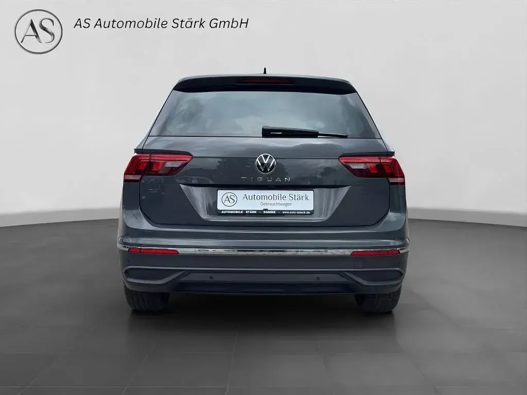Gebraucht VW Tiguan IQ Drive 150 PS (110 kW) 2024 Grau SUV