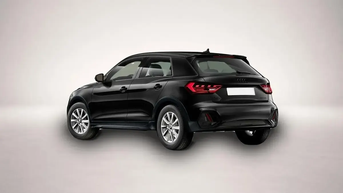 Gebraucht Audi A1 S-Line 116 PS (85 kW) 2025 Manufacturer SUV
