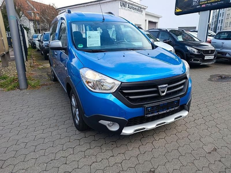 Gebraucht Dacia Dokker Stepway 116 PS (85 kW) 2015 Blau Van / Kleinbus