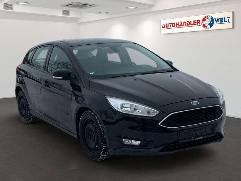 Gebraucht Ford Focus Business Edition 125 PS (91 kW) 2017 Schwarz Limousine