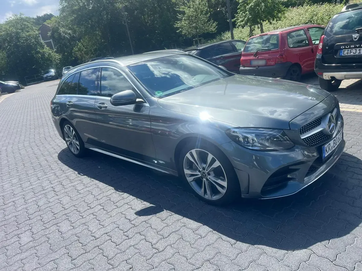 Gebraucht Mercedes C200 160 PS (117 kW) 2021 Grau Kombi