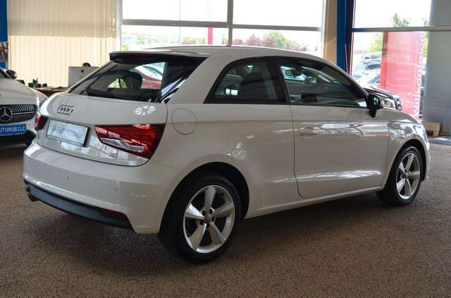 Gebraucht Audi A1 Design 90 PS (66 kW) 2017 Weiß Kleinwagen