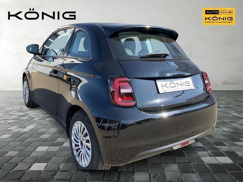 Gebraucht Fiat 500e 86 kW (118 PS) 2023 Schwarz Kleinwagen