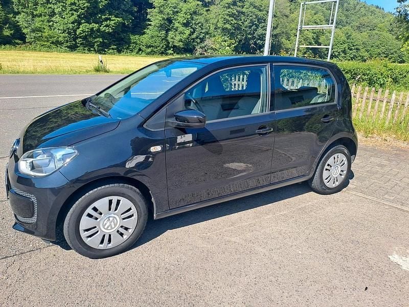 Schwarz Gebraucht 2016 VW up! Kleinwagen | 5.000 € (Guter Preis) - Bild 1/4