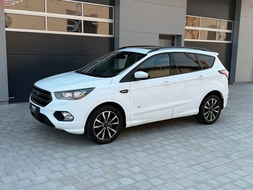 Gebraucht Ford Kuga ST-Line 182 PS (133 kW) 2017 Weiß SUV