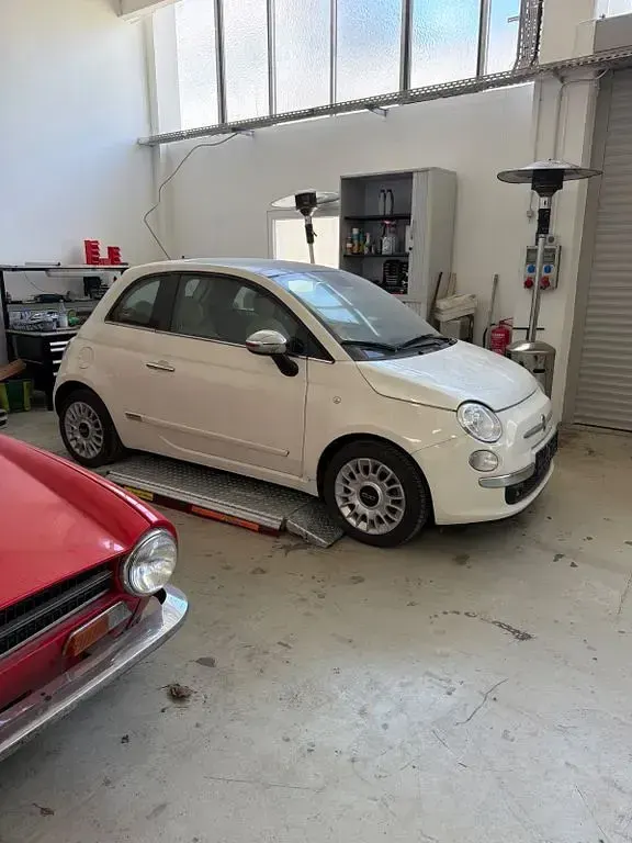 Gebraucht Fiat 500 105 PS (77 kW) 2015 Weiß