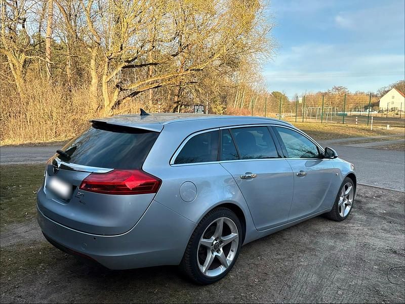 Gebraucht Opel Insignia 163 PS (119 kW) 2013 Blau Kombi