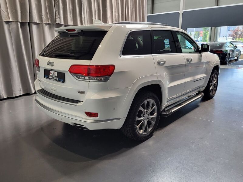 Gebraucht Jeep Grand Cherokee Summit 250 PS (183 kW) 2019 Bright white clear coat SUV