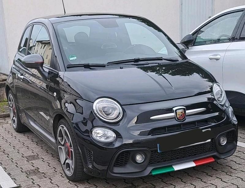 Schwarz Gebraucht 2021 Fiat 500 Abarth Kleinwagen | 19.750 € - Bild 1/4