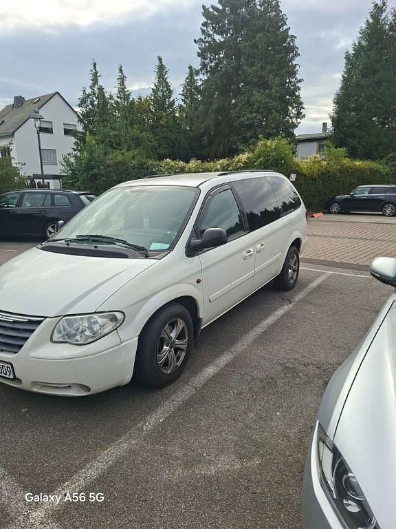 Weiß Gebraucht 2007 Chrysler Grand Voyager Limited Van / Kleinbus | 2.000 € (Fairer Preis) - Bild 1/4