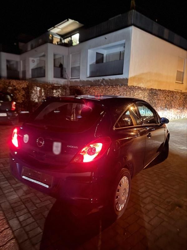 Gebraucht Opel Corsa Selection 69 PS (50 kW) 2010 Blau Kleinwagen