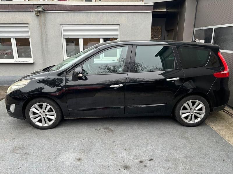 Gebraucht Renault Scénic III Bose Edition 131 PS (96 kW) 2011 Schwarz Van / Kleinbus