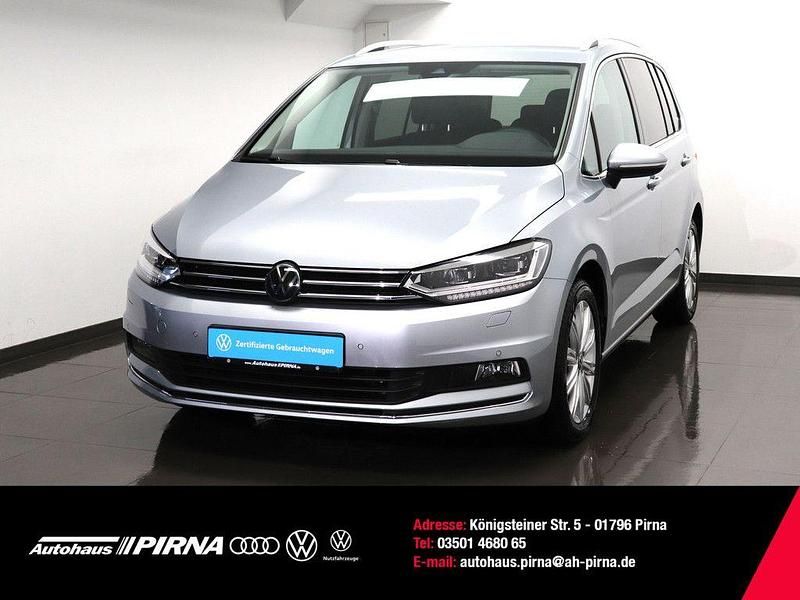 Oyster silver Gebraucht 2024 VW Touran Highline Van / Kleinbus | 33.700 € (Guter Preis) - Bild 1/4