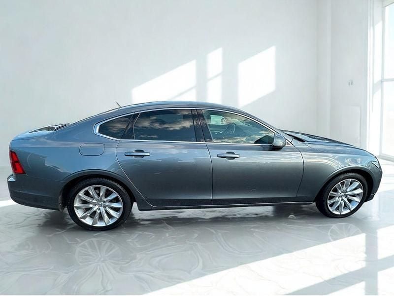 Gebraucht Volvo S90 Momentum 190 PS (139 kW) 2018 Grau Limousine