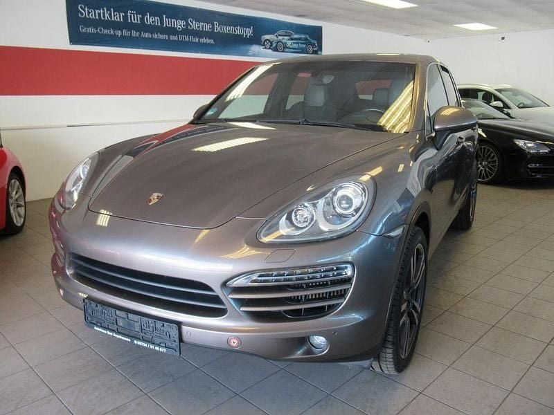 Gebraucht Porsche Cayenne 239 PS (175 kW) 2010 Umbrametallic SUV