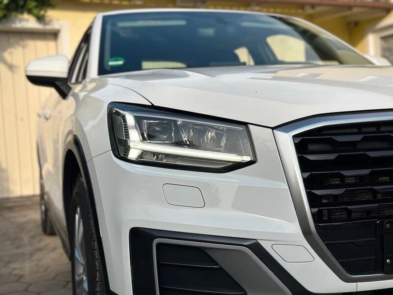 Weiß Gebraucht 2017 Audi Q2 SUV | 14.490 € (Fairer Preis) - Bild 1/4