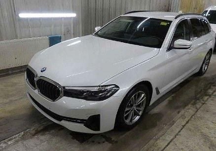 Gebraucht BMW 520 190 PS (139 kW) 2021 Mineralweiss Kombi