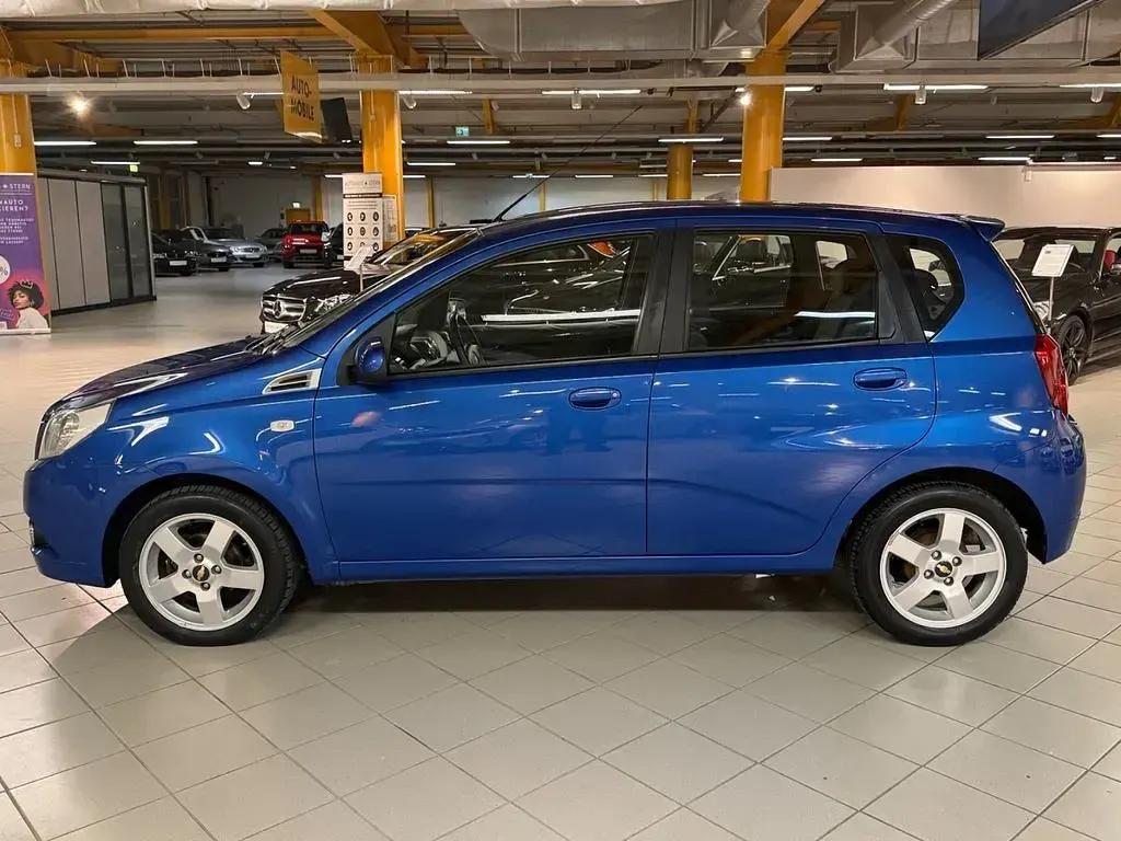 Używany Chevrolet Aveo LT 101 KM (74 kW) 2010 Niebieski Hatchback