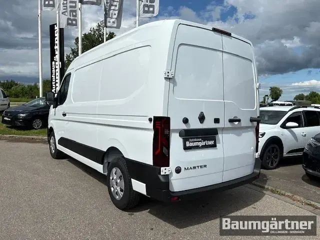 Neu Renault Master 131 PS (96 kW) 2025 Van / Kleinbus