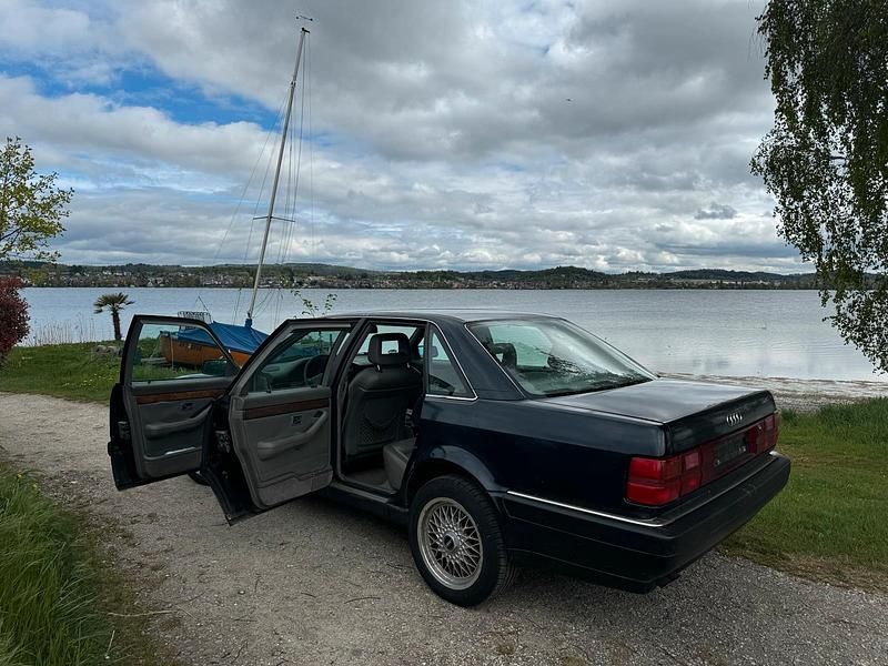 Blau Gebraucht 1991 Audi V8 Limousine | 5.800 € - Bild 1/4