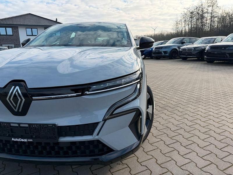 Gebraucht Renault Megane E-Tech Equilibre 161 kW (220 PS) 2022 Grau SUV