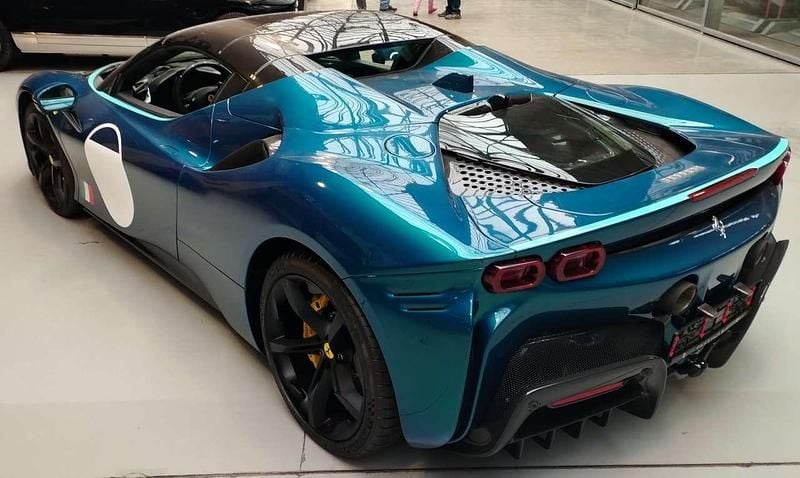 Gebraucht Ferrari SF90 999 PS (734 kW) 2023 Blau Cabrio