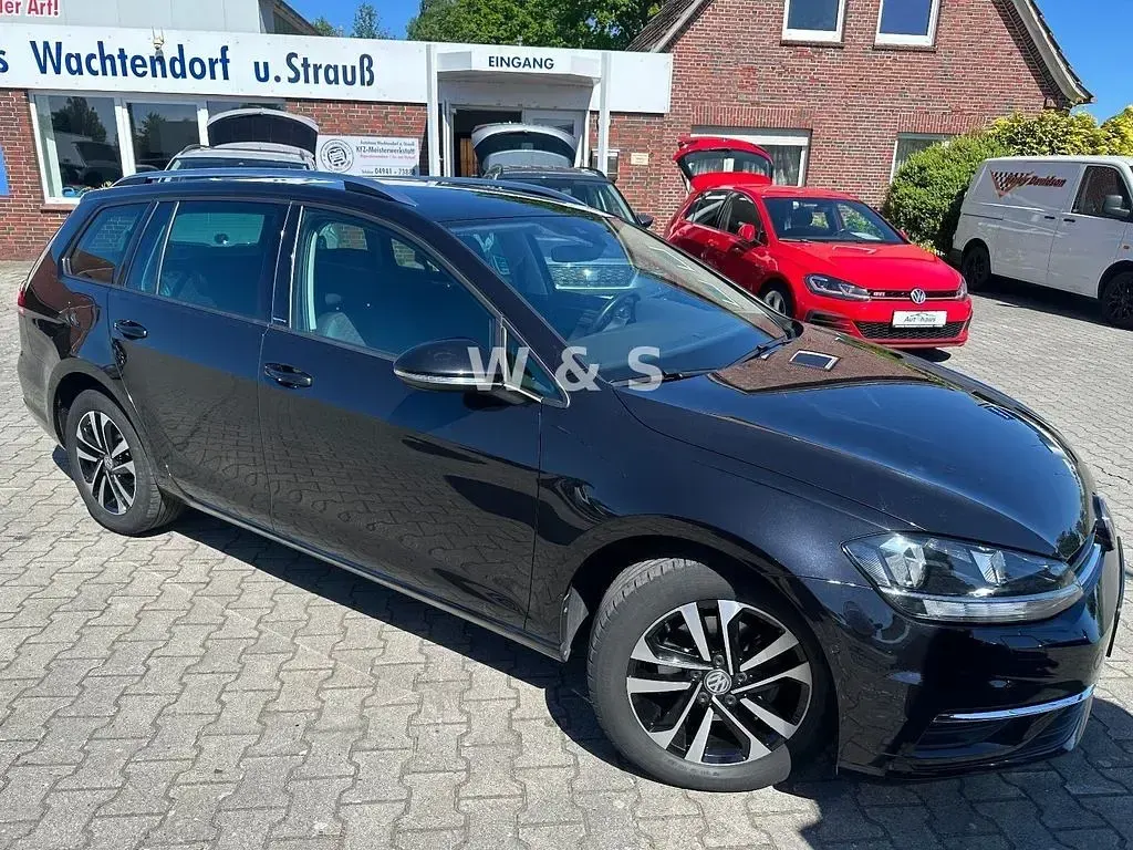 Gebraucht VW Golf VII 150 PS (110 kW) 2020 Schwarz Limousine
