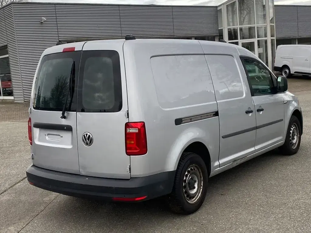 Gebraucht VW Caddy 102 PS (75 kW) 2016 Silber Van / Kleinbus
