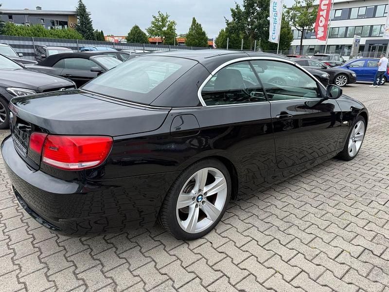 Gebraucht BMW 320 Cabriolet Comfort Edition 170 PS (125 kW) 2010 Schwarz Cabrio