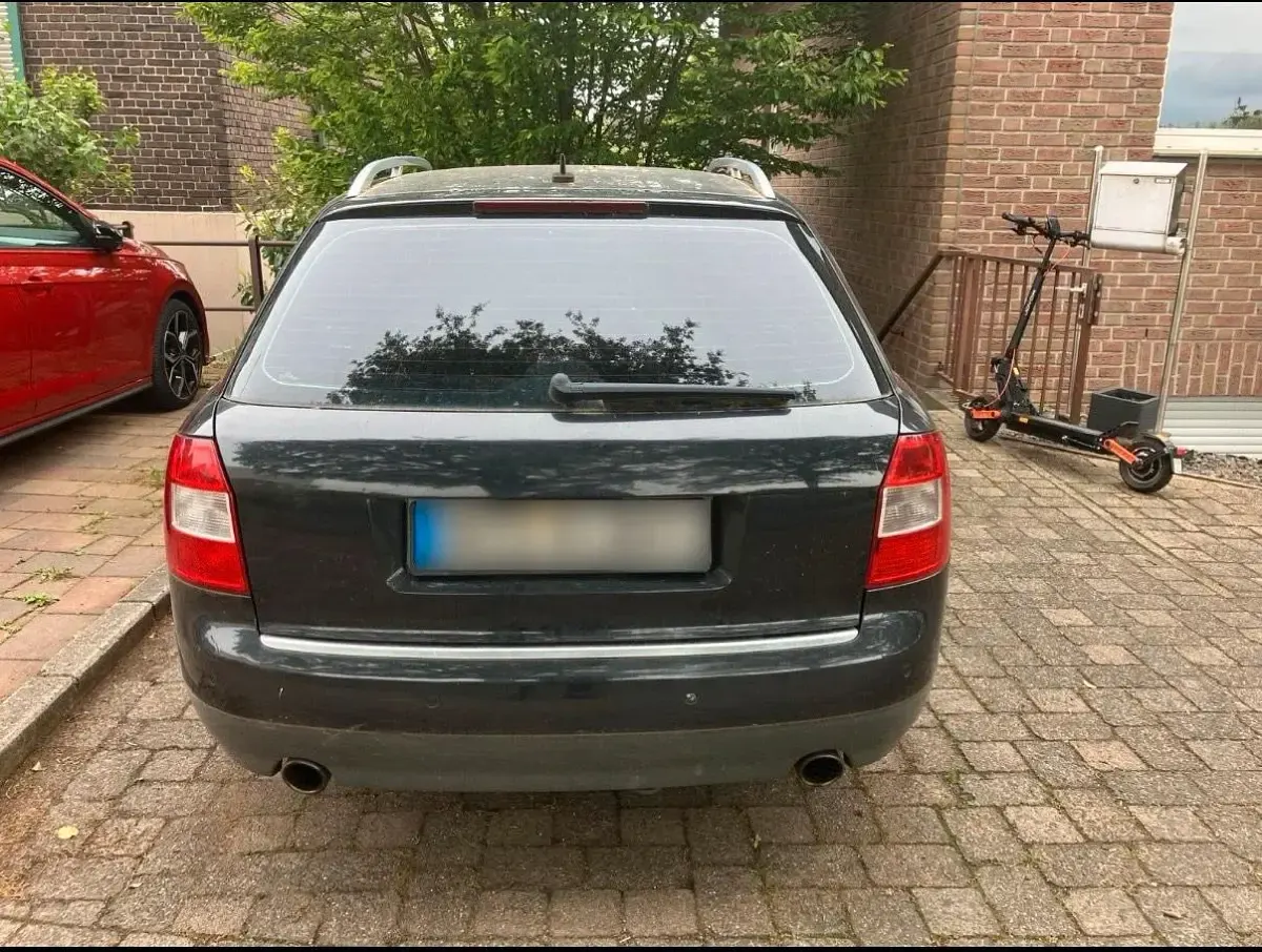 Gebraucht Audi A4 S-Line 175 PS (128 kW) 2002 Schwarz Kombi