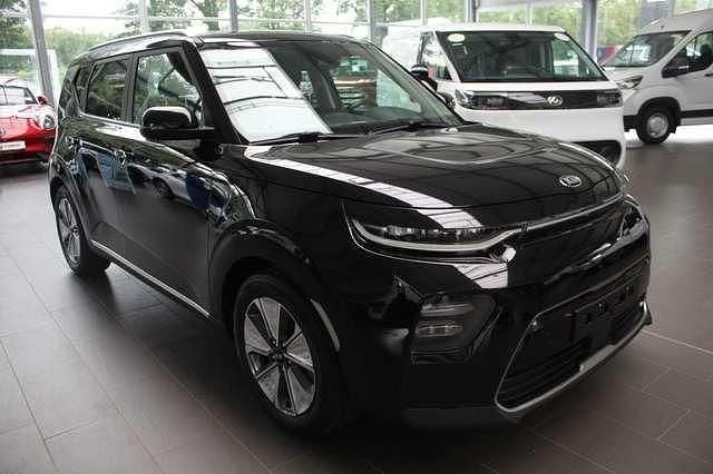 Schwarz metallic Gebraucht 2021 Kia Soul EV Vision SUV | 22.610 € (Fairer Preis) - Bild 1/4