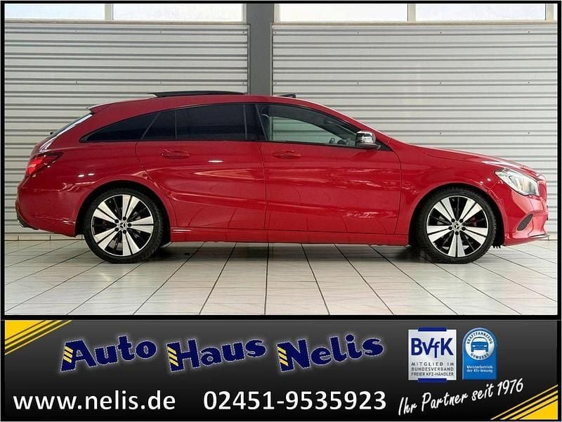 Gebraucht Mercedes CLA200 Shooting Brake 156 PS (114 kW) 2018 Rot Kombi