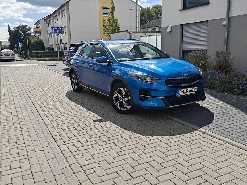 Blau Gebraucht 2021 Kia XCeed Edition 7 SUV | 16.500 € (Guter Preis) - Bild 1/4