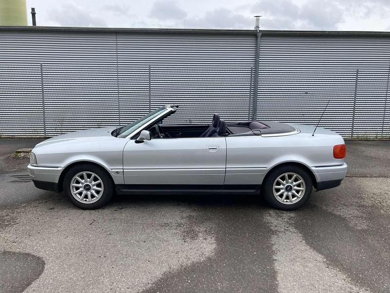 Gebraucht Audi Cabriolet 133 PS (97 kW) 1993 Ly7t  kristallsilber metallic Cabrio