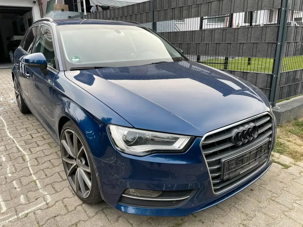 Gebraucht Audi A3 Sportback 150 PS (110 kW) 2013 Blau Kleinwagen
