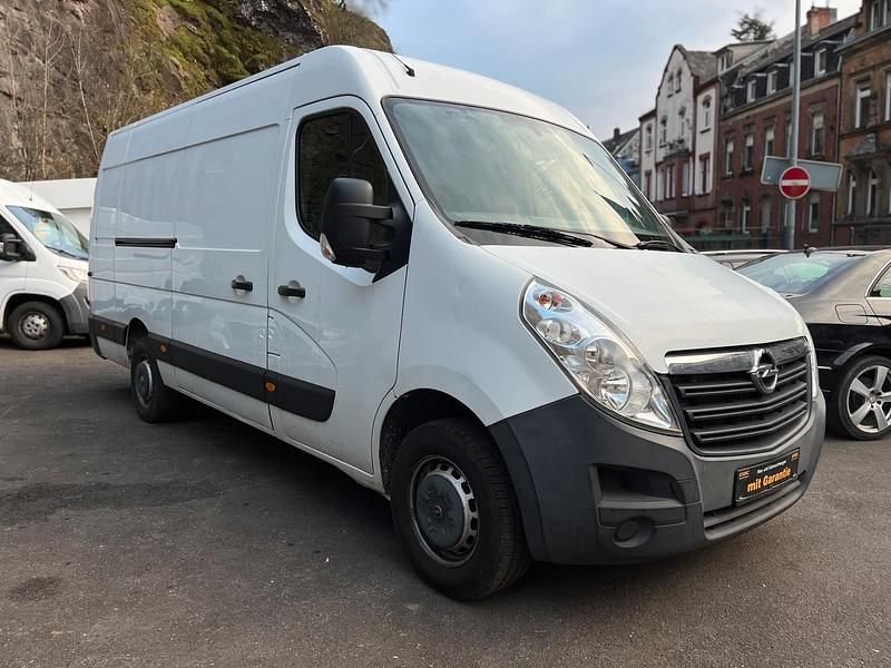 Gebraucht Opel Movano 145 PS (106 kW) 2017 Weiß Van / Kleinbus