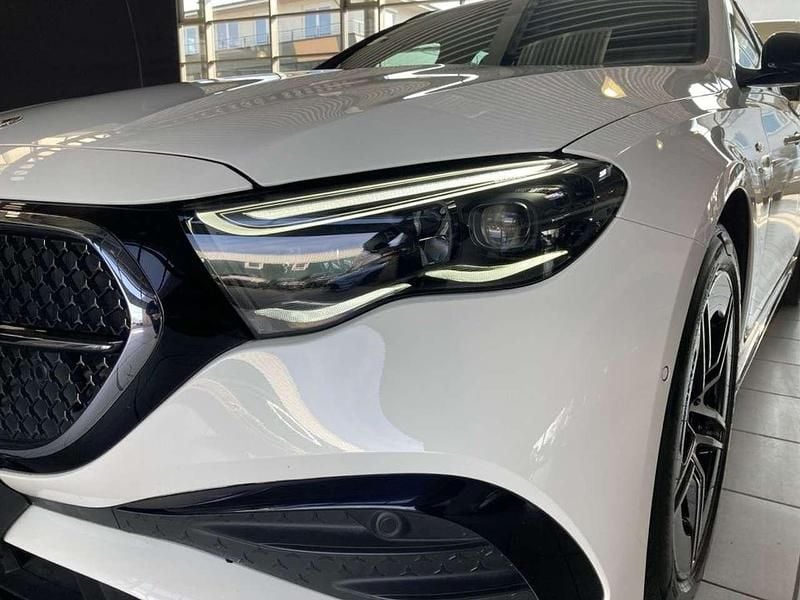 Gebraucht Mercedes E300 AMG 197 PS (144 kW) 2024 Weiß Limousine