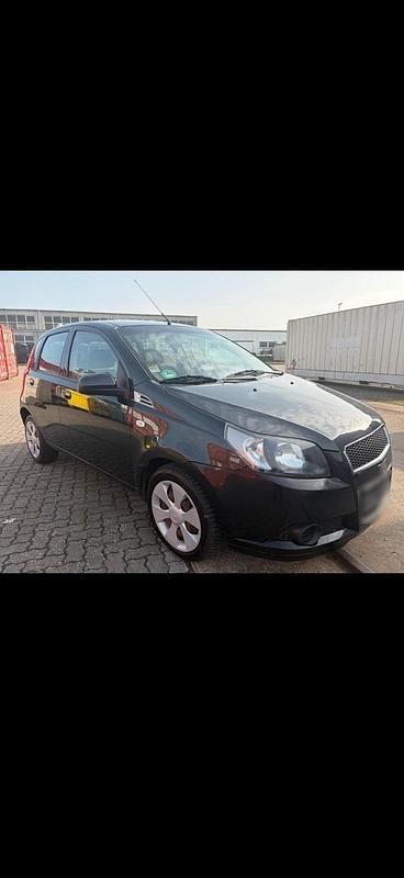 Gebraucht Chevrolet Aveo 84 PS (61 kW) 2011 Schwarz Kleinwagen