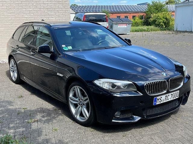 Schwarz Gebraucht 2011 BMW 535 M Sport Kombi | 9.700 € - Bild 1/4