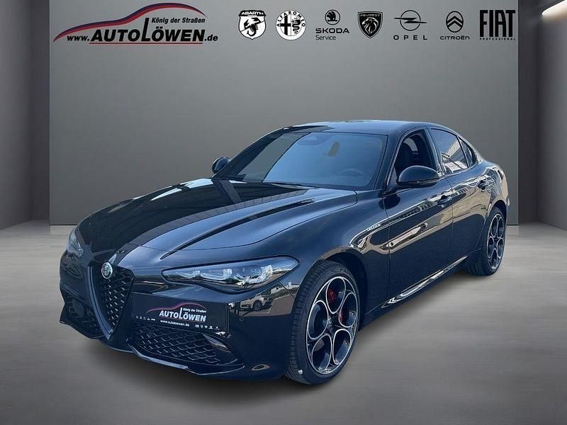 Nero vulcano, metallic Neu 2025 Alfa Romeo Giulia Veloce Limousine | 58.000 € (Fairer Preis) - Bild 1/4