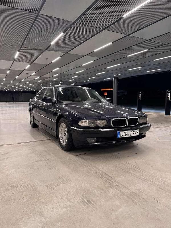 Gebraucht BMW 730 184 PS (135 kW) 2000 Limousine